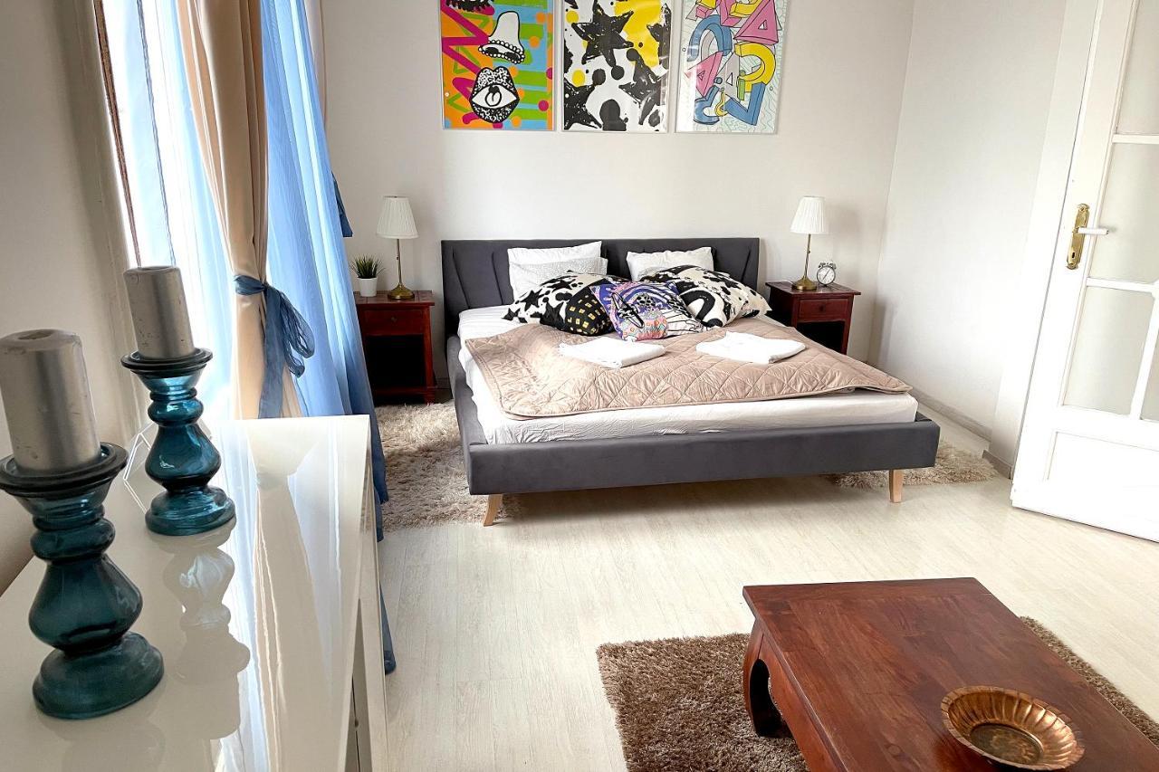 Elegant 125M2 Apartment In Center Of Будапеща Екстериор снимка