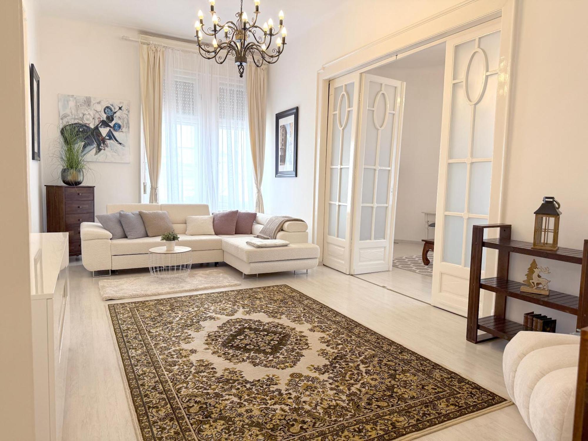 Elegant 125M2 Apartment In Center Of Будапеща Екстериор снимка
