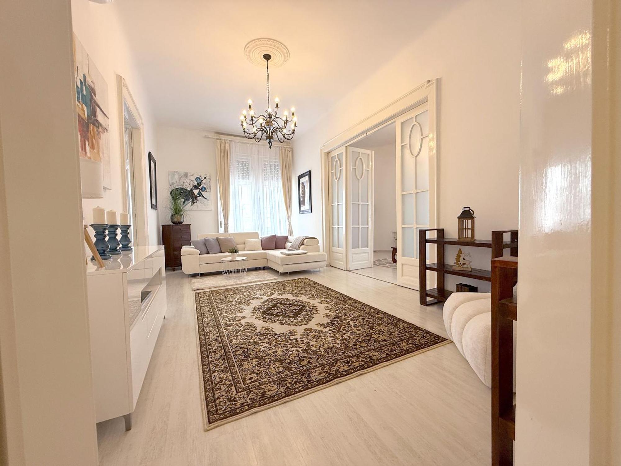 Elegant 125M2 Apartment In Center Of Будапеща Екстериор снимка