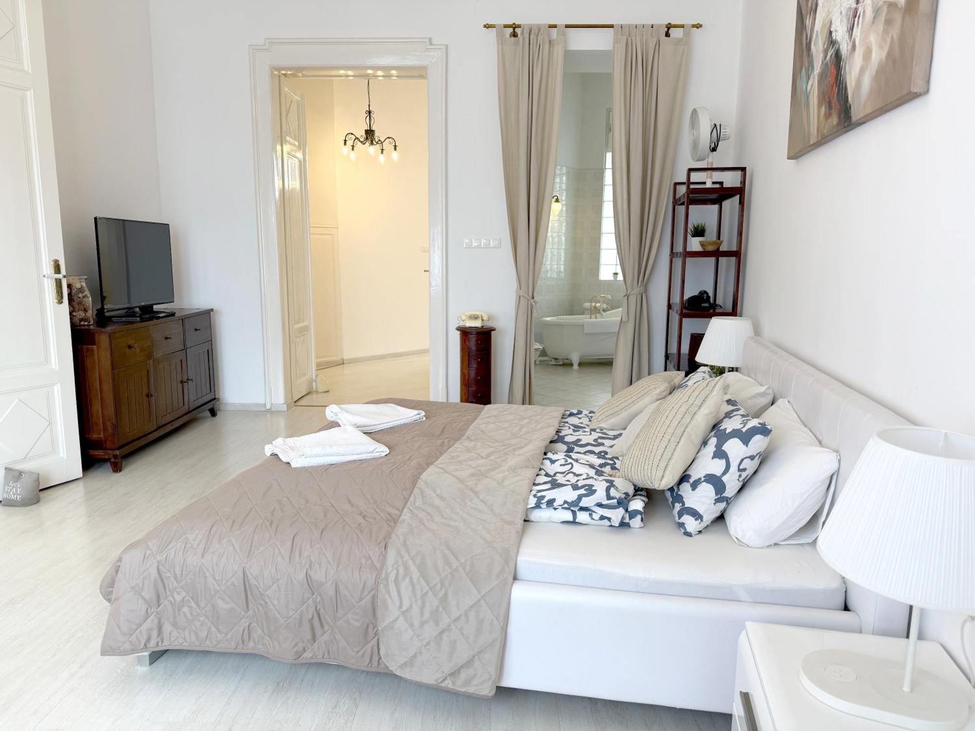 Elegant 125M2 Apartment In Center Of Будапеща Екстериор снимка