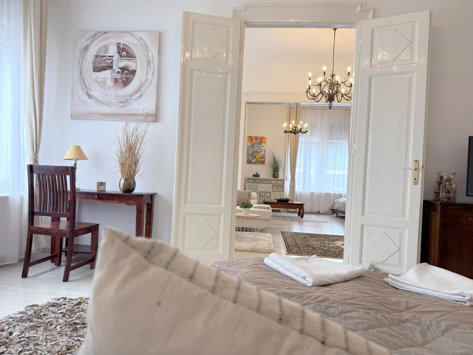 Elegant 125M2 Apartment In Center Of Будапеща Екстериор снимка