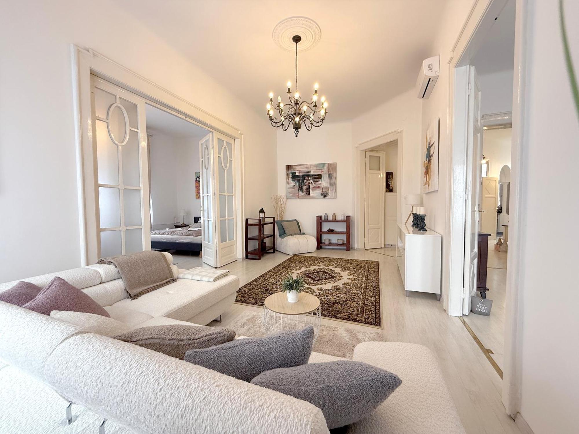 Elegant 125M2 Apartment In Center Of Будапеща Екстериор снимка